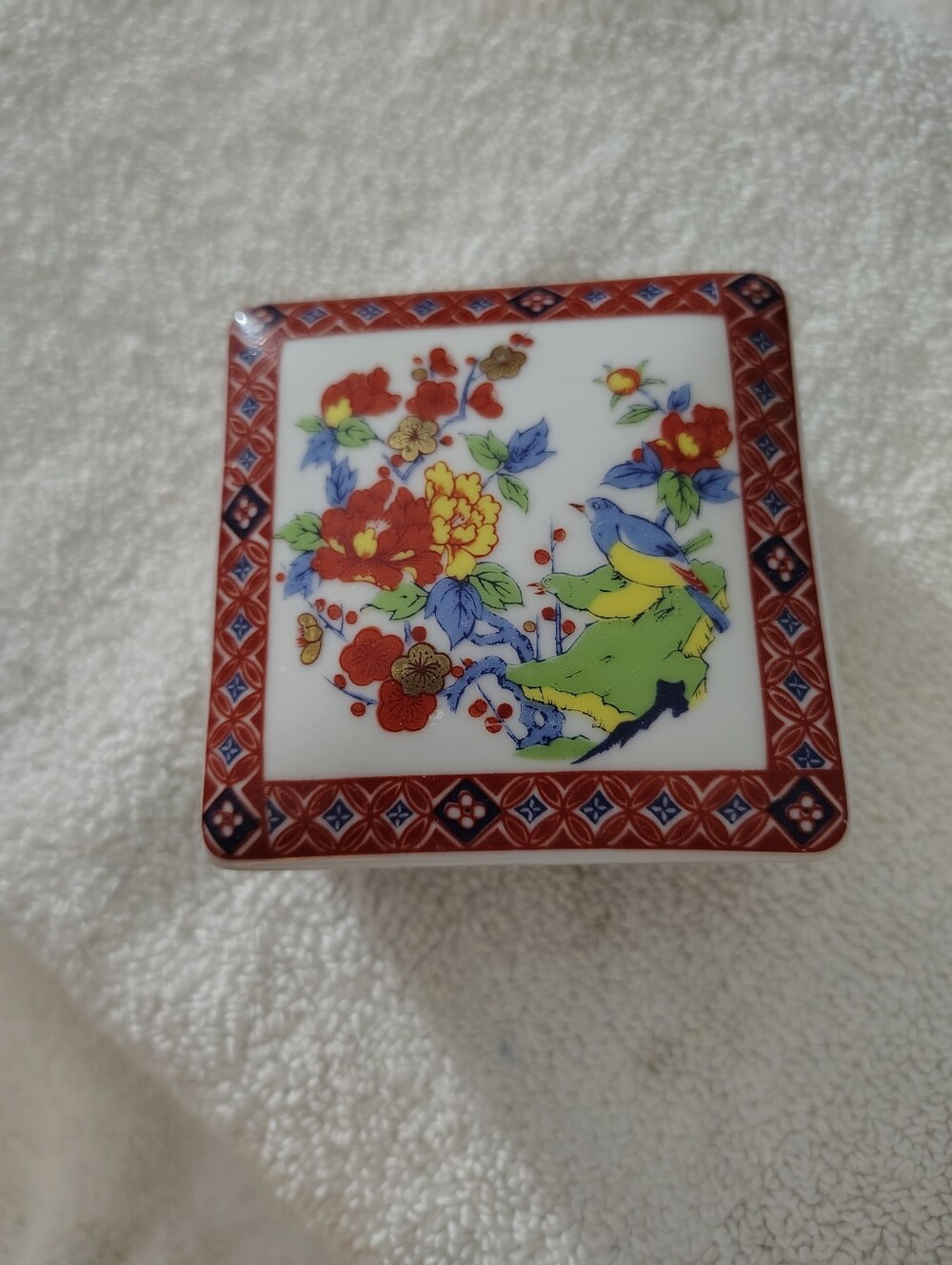 Eiwa Kinsei Decorative Floral Bird Porcelain Trinket Box - Red, Yellow & Blue
